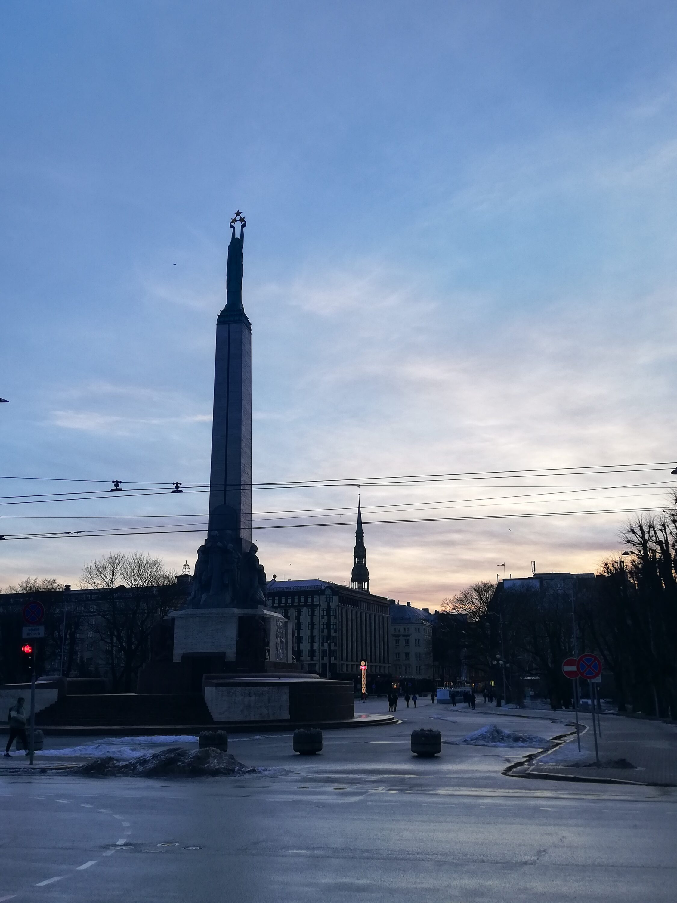 Riga_Szabadság_emlékmű_2