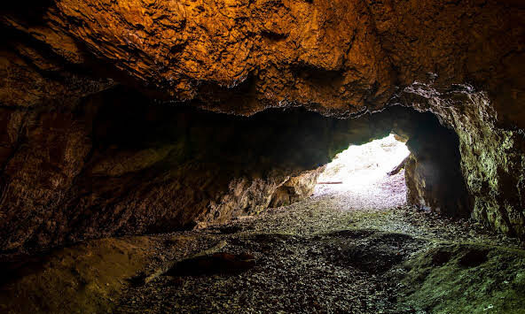 Odvas-kő barlang